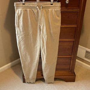 Gap men’s Sweats joggers, medium, tan color, drawstring, 77% cotton, 14% polyest